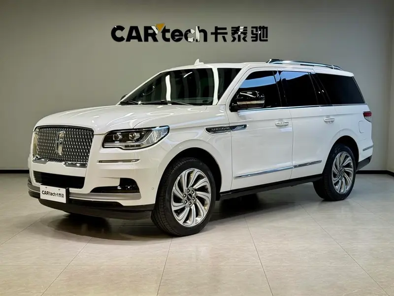 Lincoln Navigator, 2022