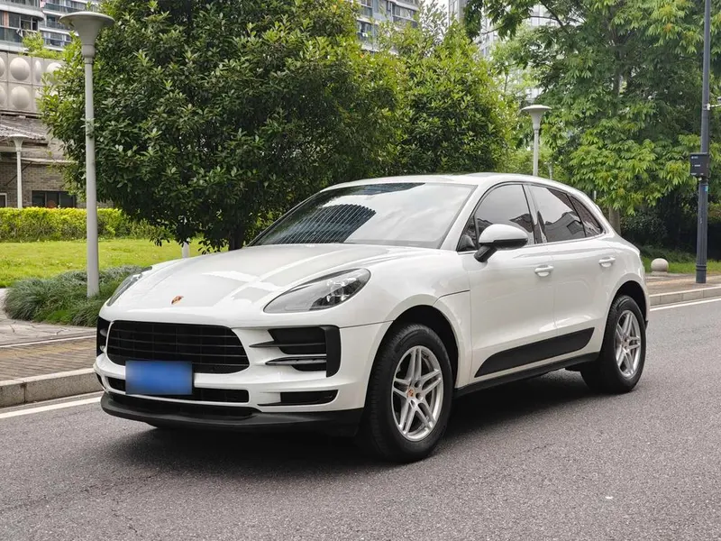 Porsche Macan, 2021