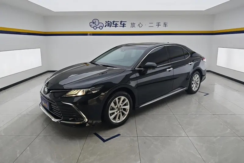 Toyota Camry, 2023