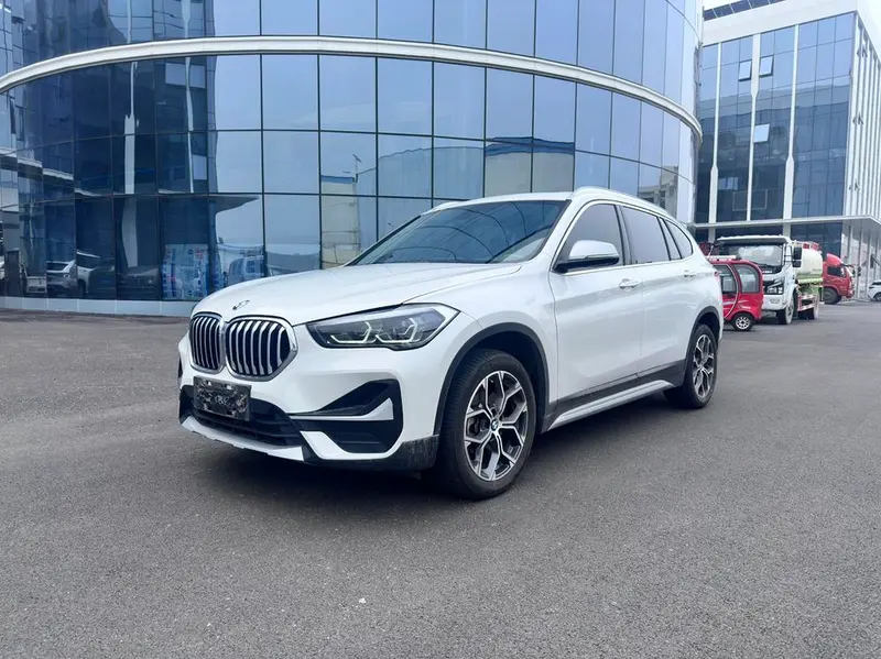 BMW X1 sDrive20Li Fashion Version, 2022 — фото 1