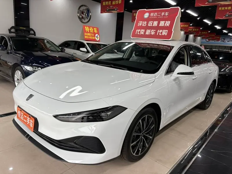Roewe D7 DMH, 2025