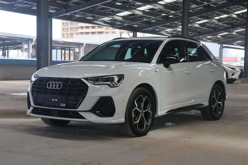Audi Q3, 2022