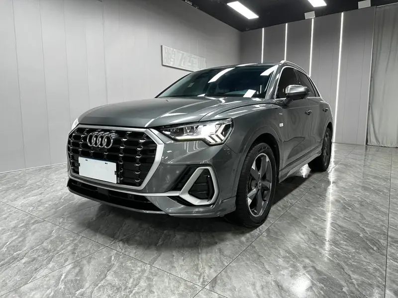 Audi Q3, 2022