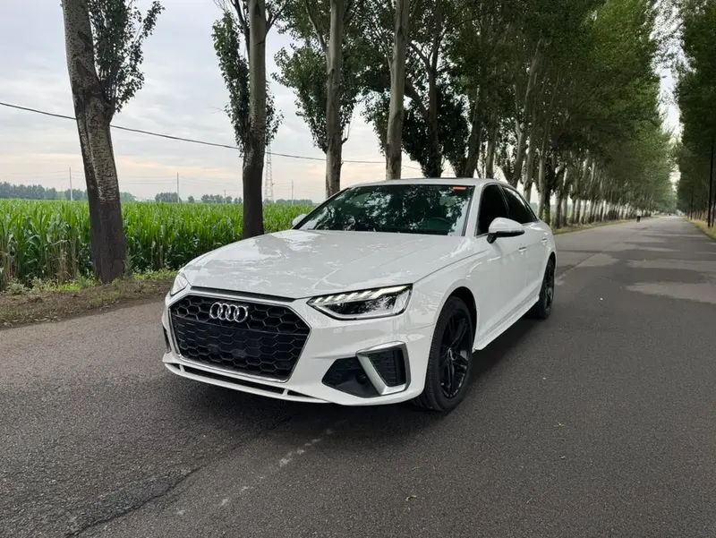 Audi A4L, 2020