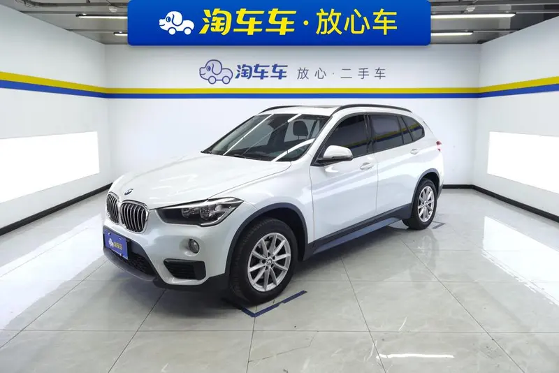 BMW X1 sDrive18Li Fashion Version, 2019 — фото 1