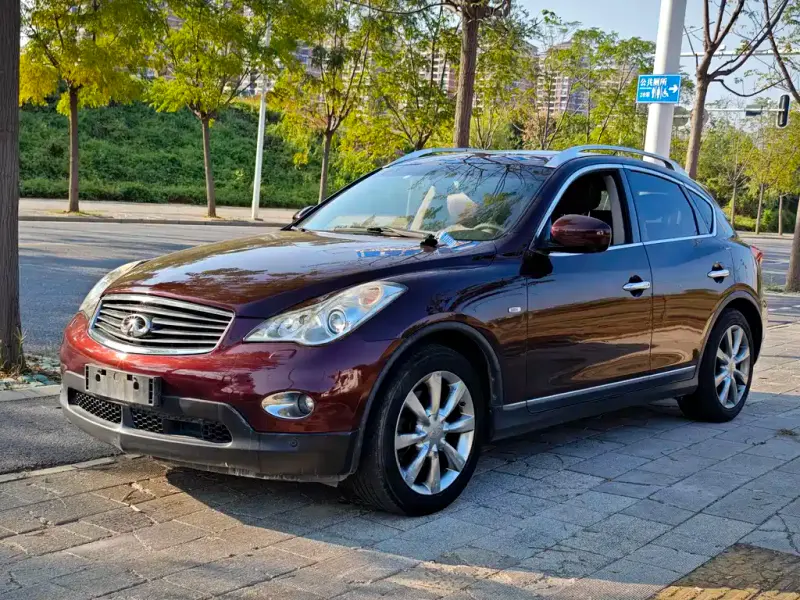 Infiniti EX, 2012