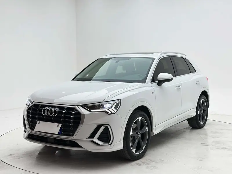 Audi Q3, 2022
