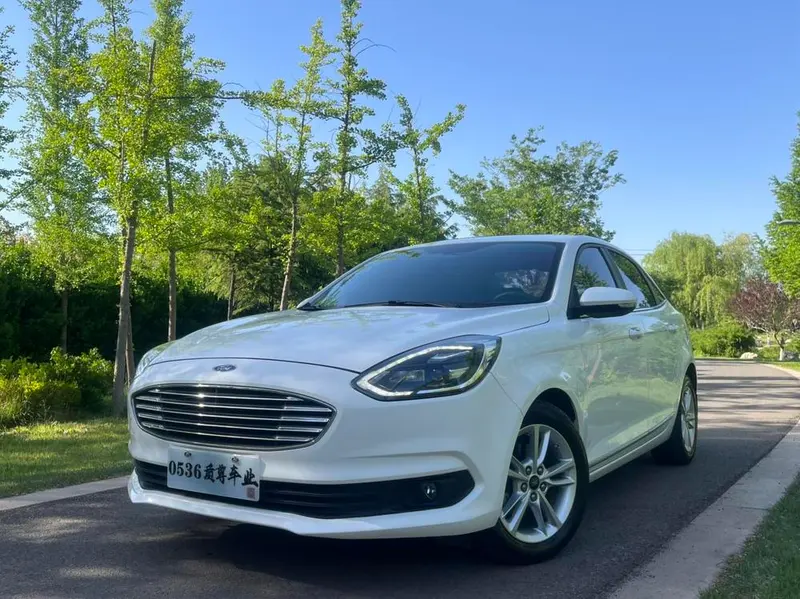 Ford Escort Facelift 1.5L Auto Joy Version CN6, 2019 — фото 1