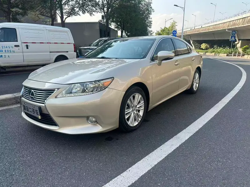 Lexus ES 250 Elite Edition, 2013 — фото 1