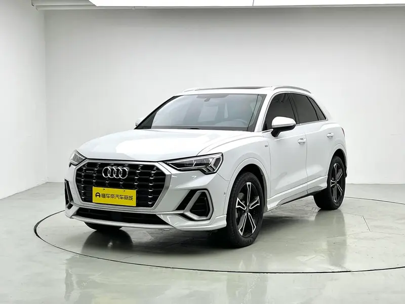 Audi Q3, 2022