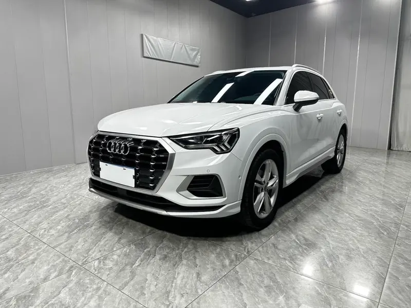 Audi Q3, 2022