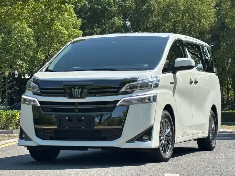 Toyota Vellfire, 2023 — фото 1