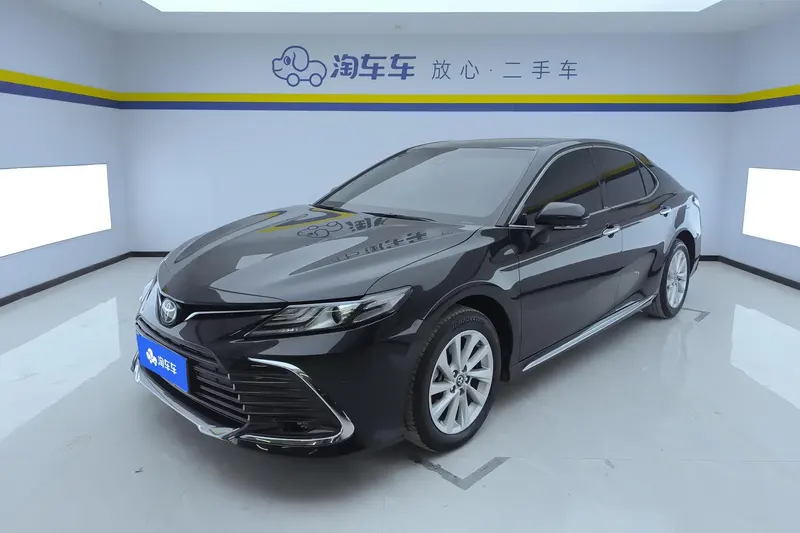 Toyota Camry, 2023