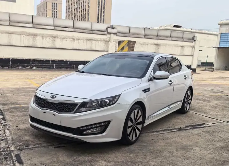 Kia K5, 2012
