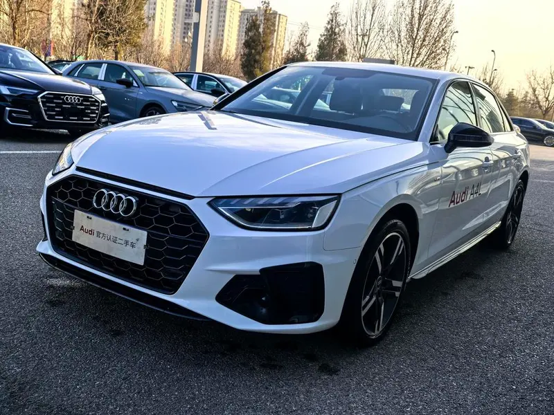 Audi A4L, 2022