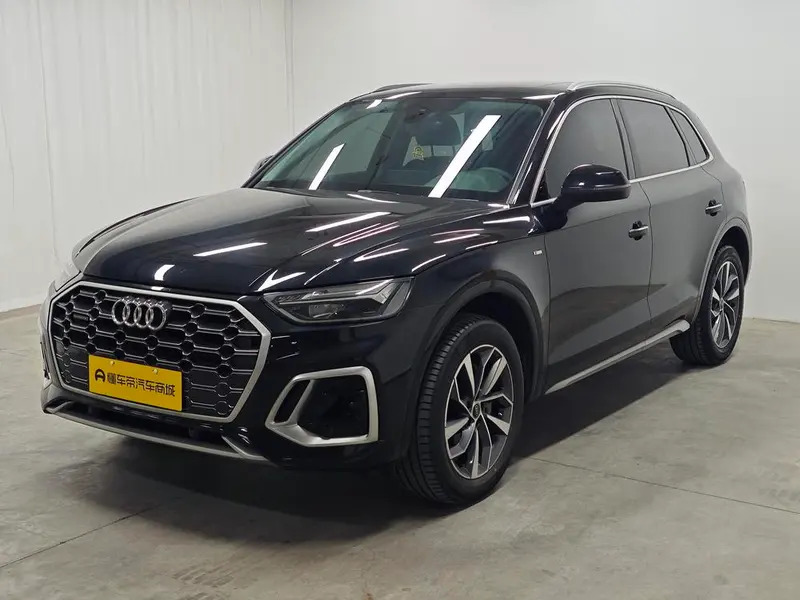 Audi Q5L, 2022