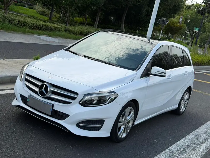 Mercedes-Benz B-Class B 200 Fashion Version, 2015 — фото 1