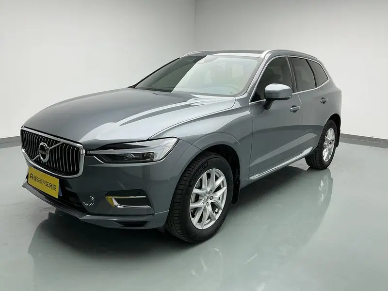 Volvo XC60 T5 4WD Luxury Edition, 2021 — фото 1
