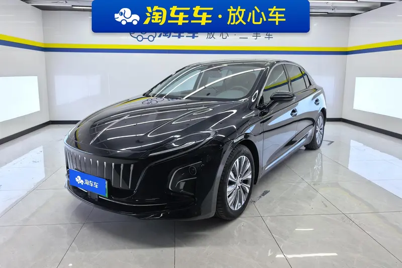 Hongqi E-QM5, 2024