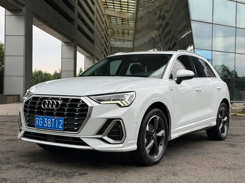 Audi Q3, 2022