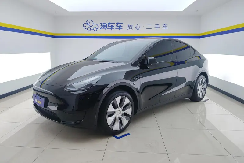 Tesla Model Y, 2022