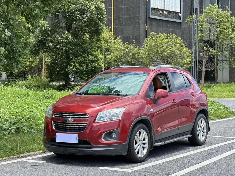 Chevrolet Trax 1.4T Auto 2WD Comfort Sunroof Edition, 2016 — фото 1