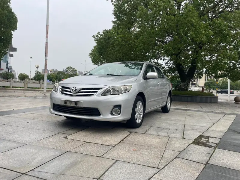 Toyota Corolla Stylish Edition 1.6L Auto GL, 2012 — фото 1