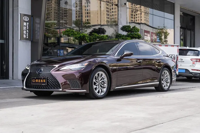 Lexus LS, 2021