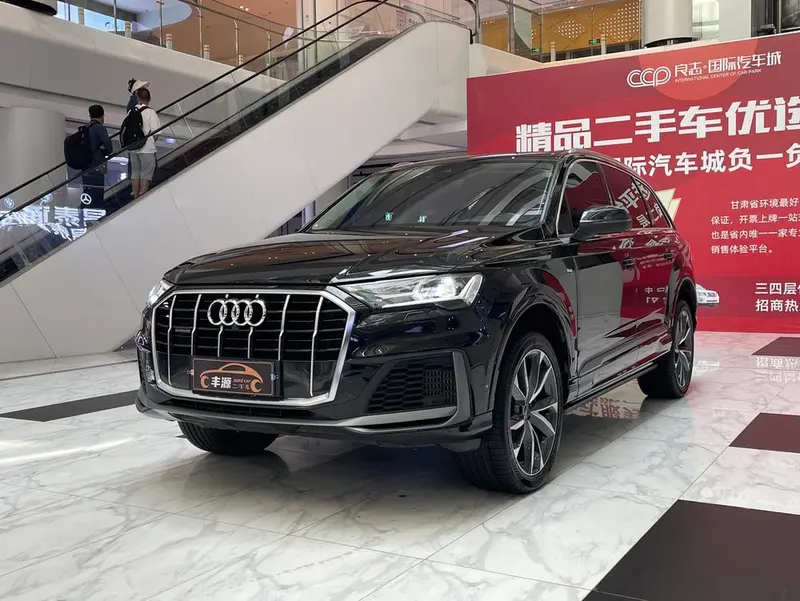 Audi Q7 55 TFSI quattro S line Sport Version, 2023 — фото 1