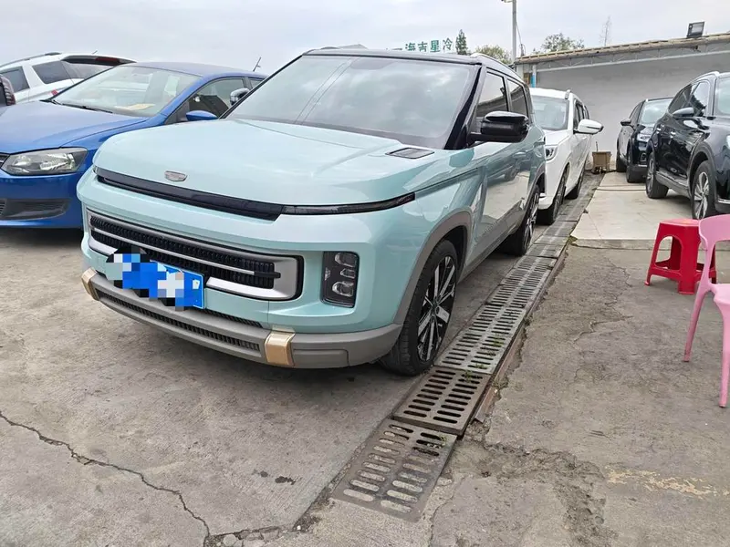 Geely ICON 1.5TD Refined Edition, 2023 — фото 1