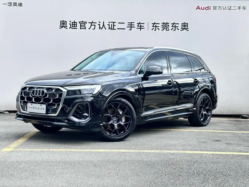Audi Q7 55 TFSI quattro S line Sport Version, 2024 — фото 1