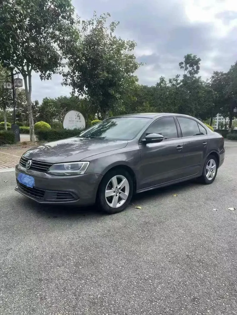 Volkswagen Sagitar, 2012