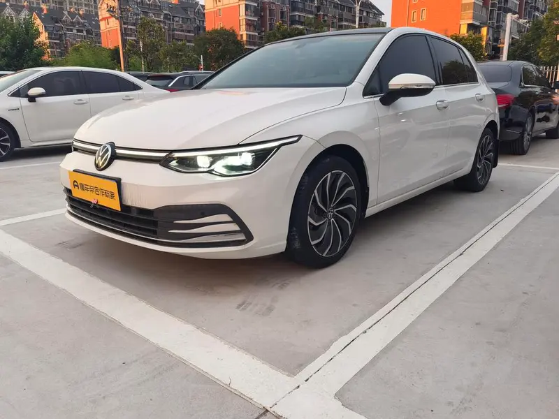 Volkswagen Golf, 2021