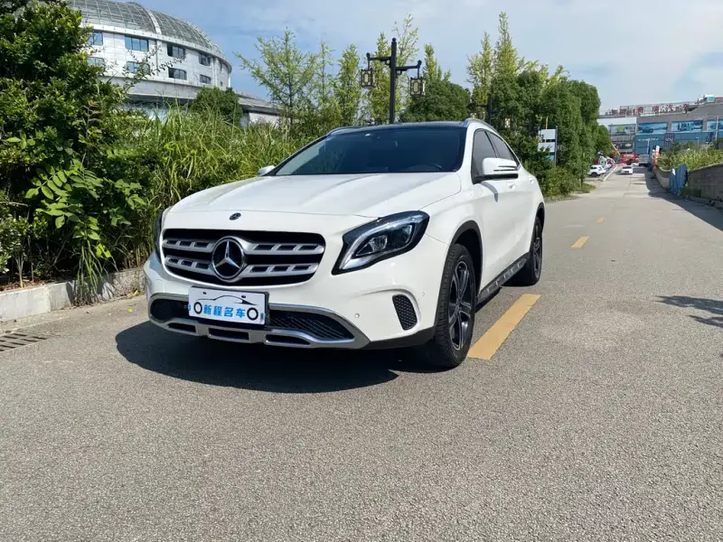 Mercedes-Benz GLA, 2018 — фото 1