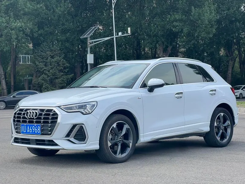 Audi Q3, 2022