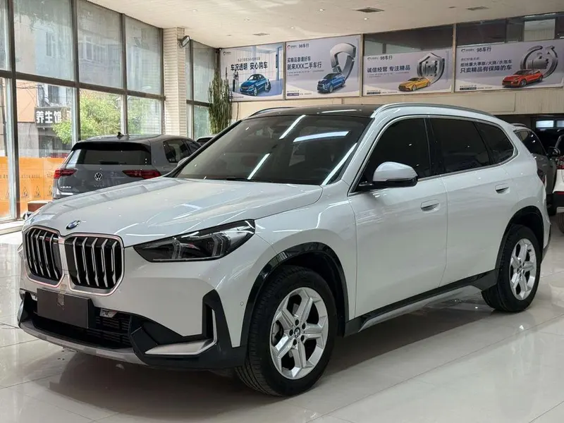 BMW X1 sDrive20Li X, 2023 — фото 1