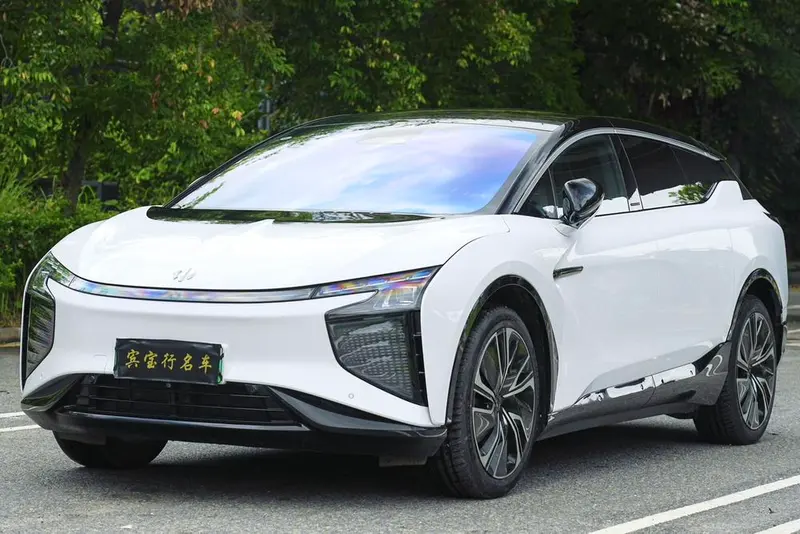 HiPhi X, 2022