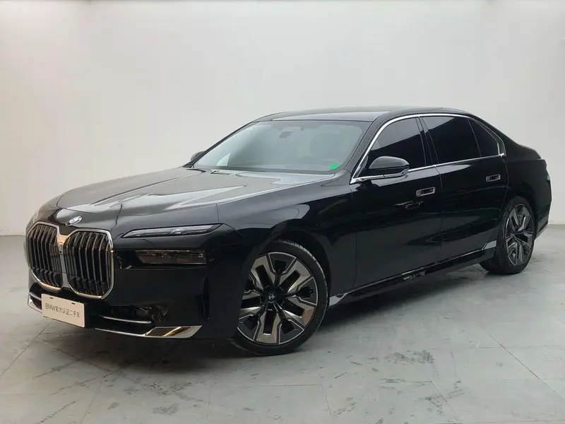 BMW 7-Series, 2023