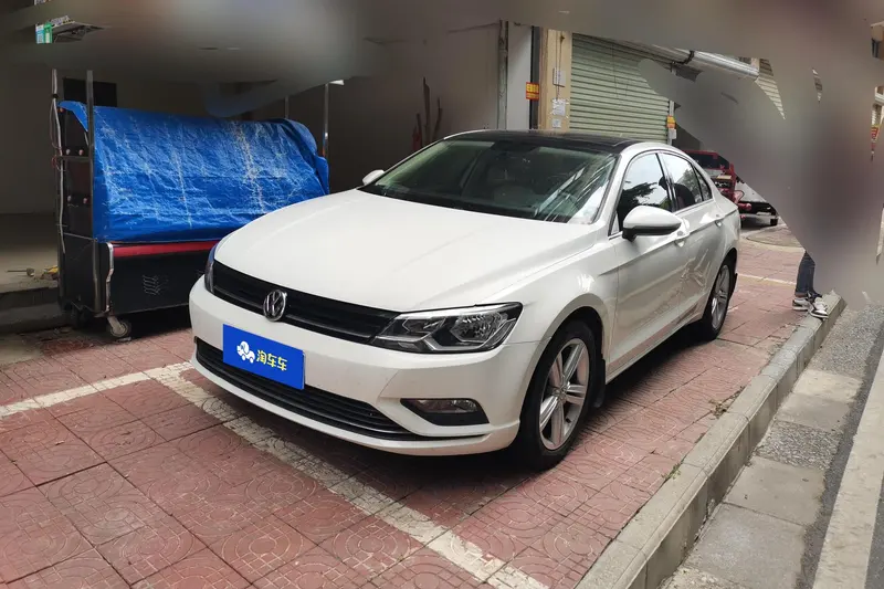 Volkswagen Lamando, 2015