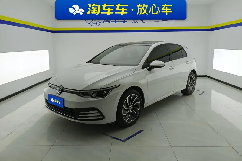 Volkswagen Golf, 2023