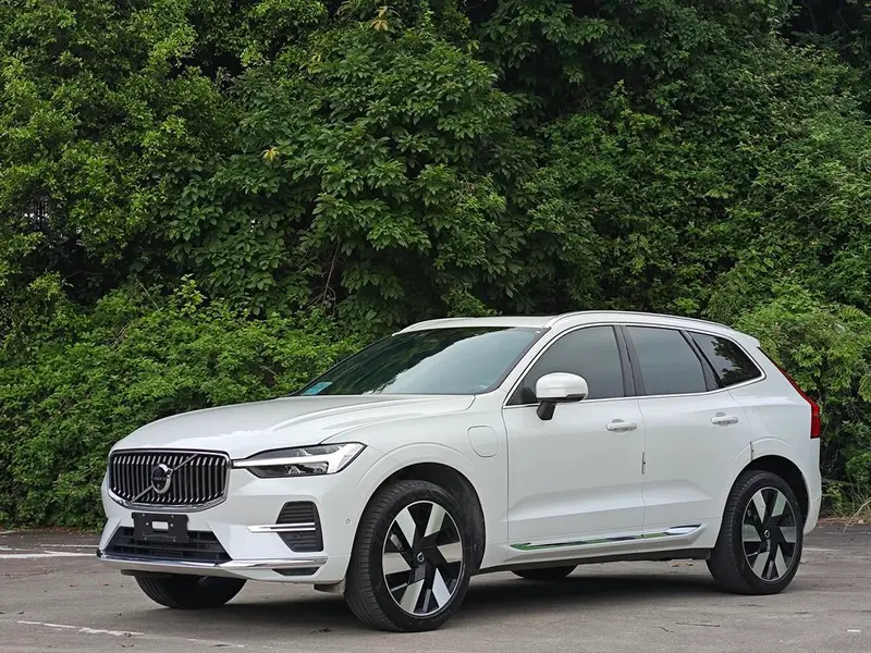 Volvo XC60 PHEV, 2024