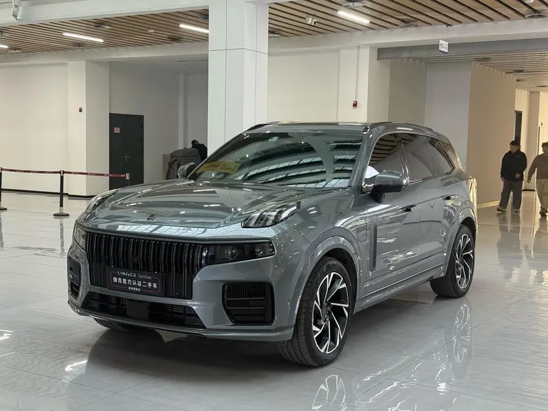 Lynk & Co 09 EM-P, 2021