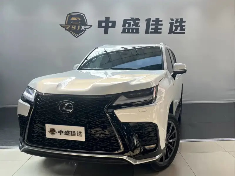 Lexus LX, 2024