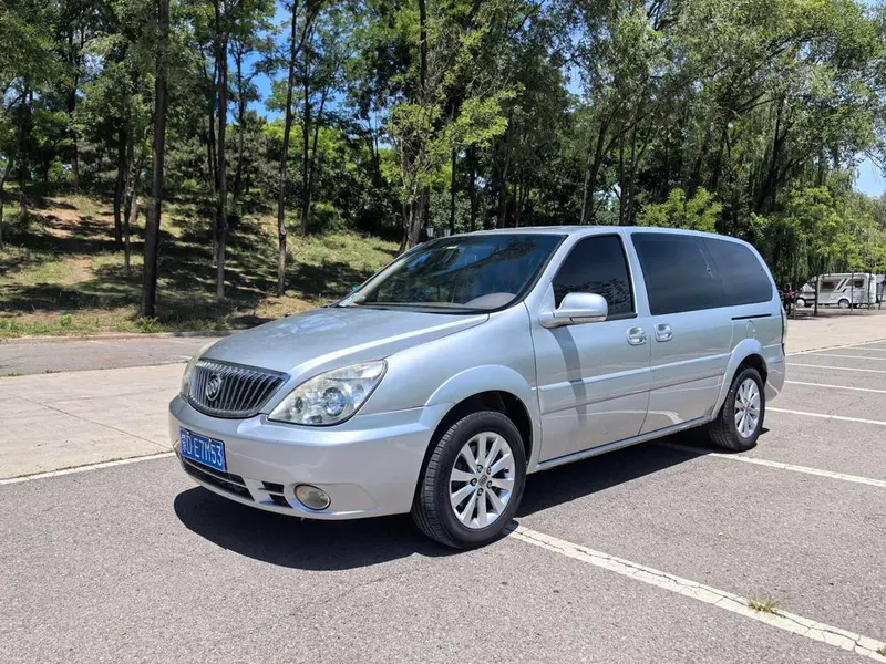 Buick GL8, 2014