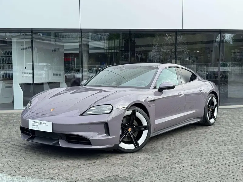 Porsche Taycan, 2024
