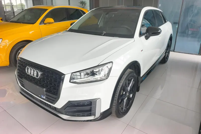 Audi Q2L 35TFSI Version, 2021 — фото 1