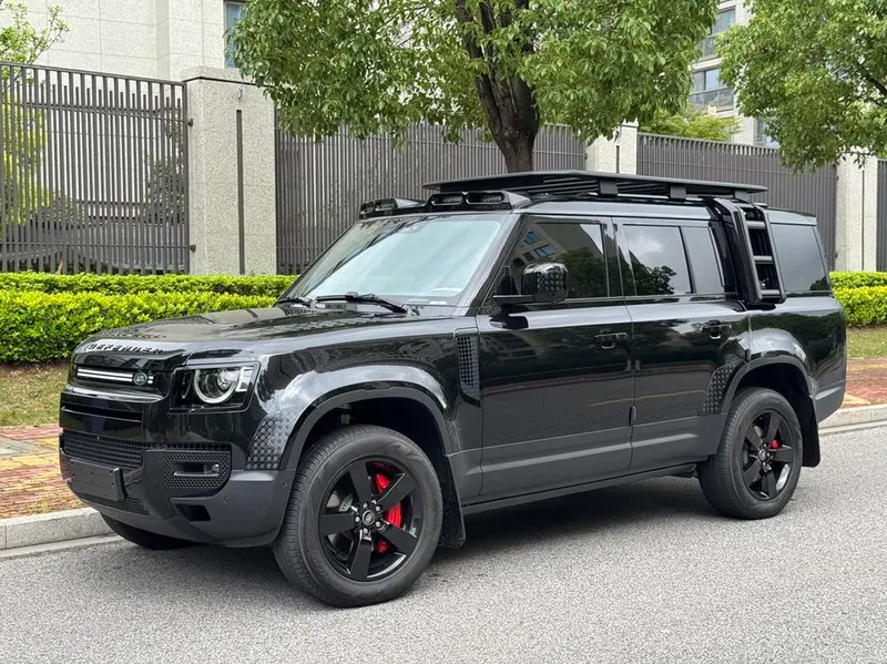 Land Rover Defender, 2023