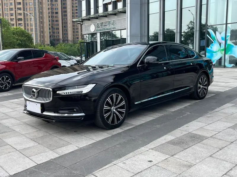 Volvo S90 B5 Luxury Edition, 2021 — фото 1