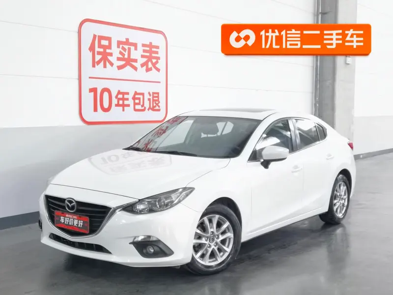 Mazda 3 Axela Sedan 1.5L Manual Luxury Version, 2016 — фото 1