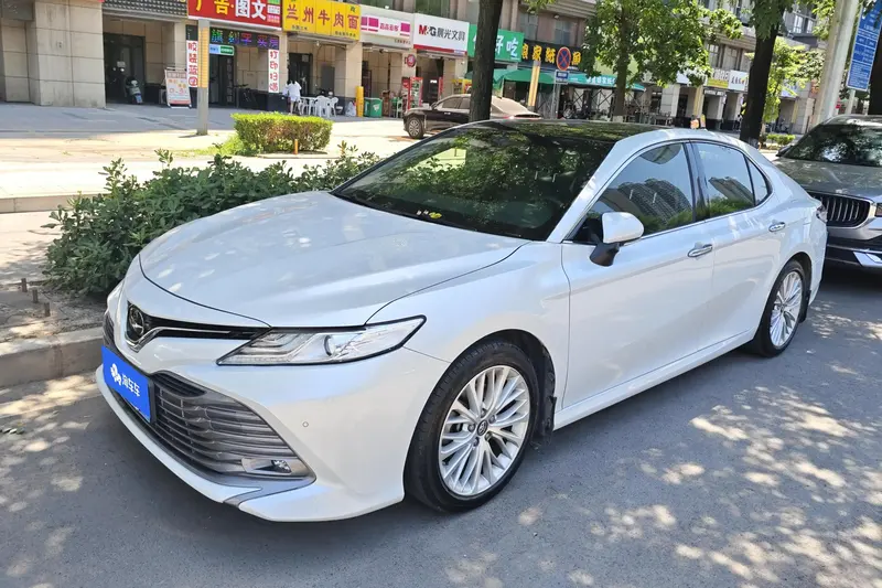 Toyota Camry, 2019